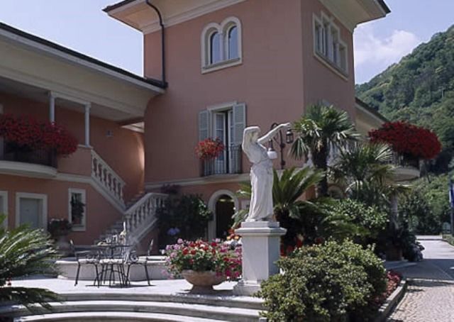 Hotel Villa Delle Palme Cannobio Bagian luar foto